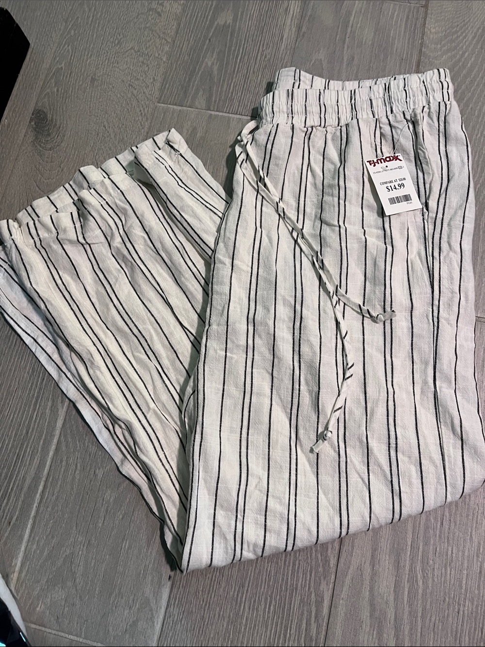 Men's White & Black Striped Drawstring Joggers